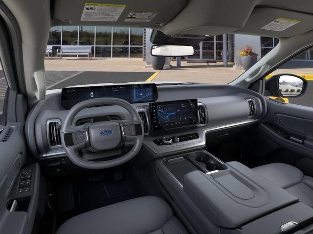 New 2026 Ford Expedition Active RWD image 9