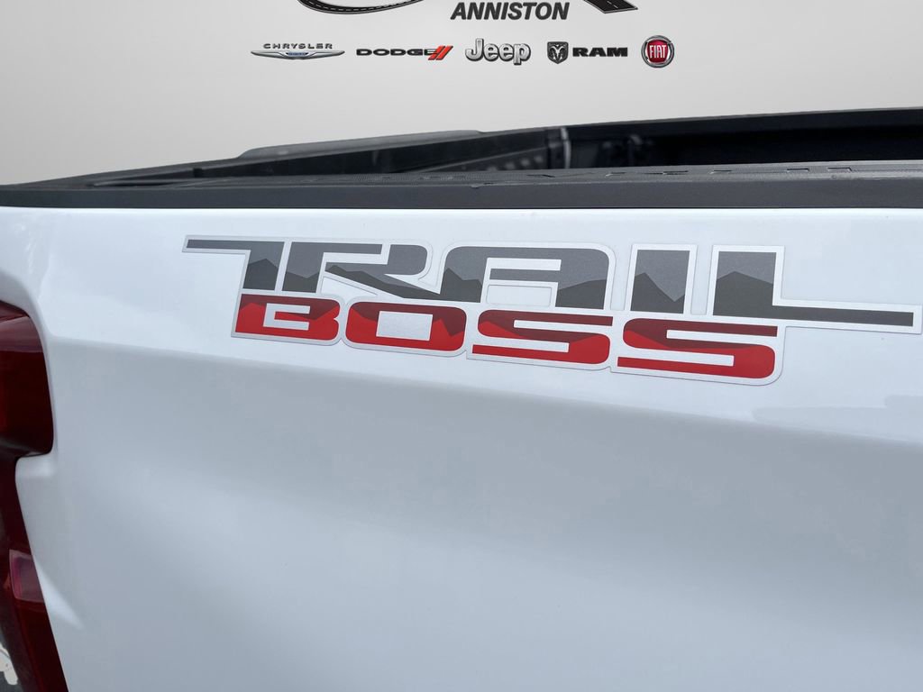 Used 2025 Chevrolet Silverado 1500 LT Trail Boss w/ LT Trail Boss Premium Package AWD/4WD image 84