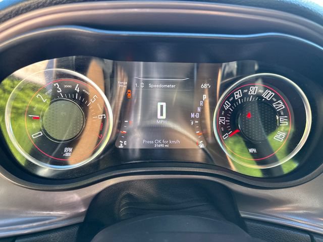 Used 2023 Dodge Challenger SXT RWD image 19