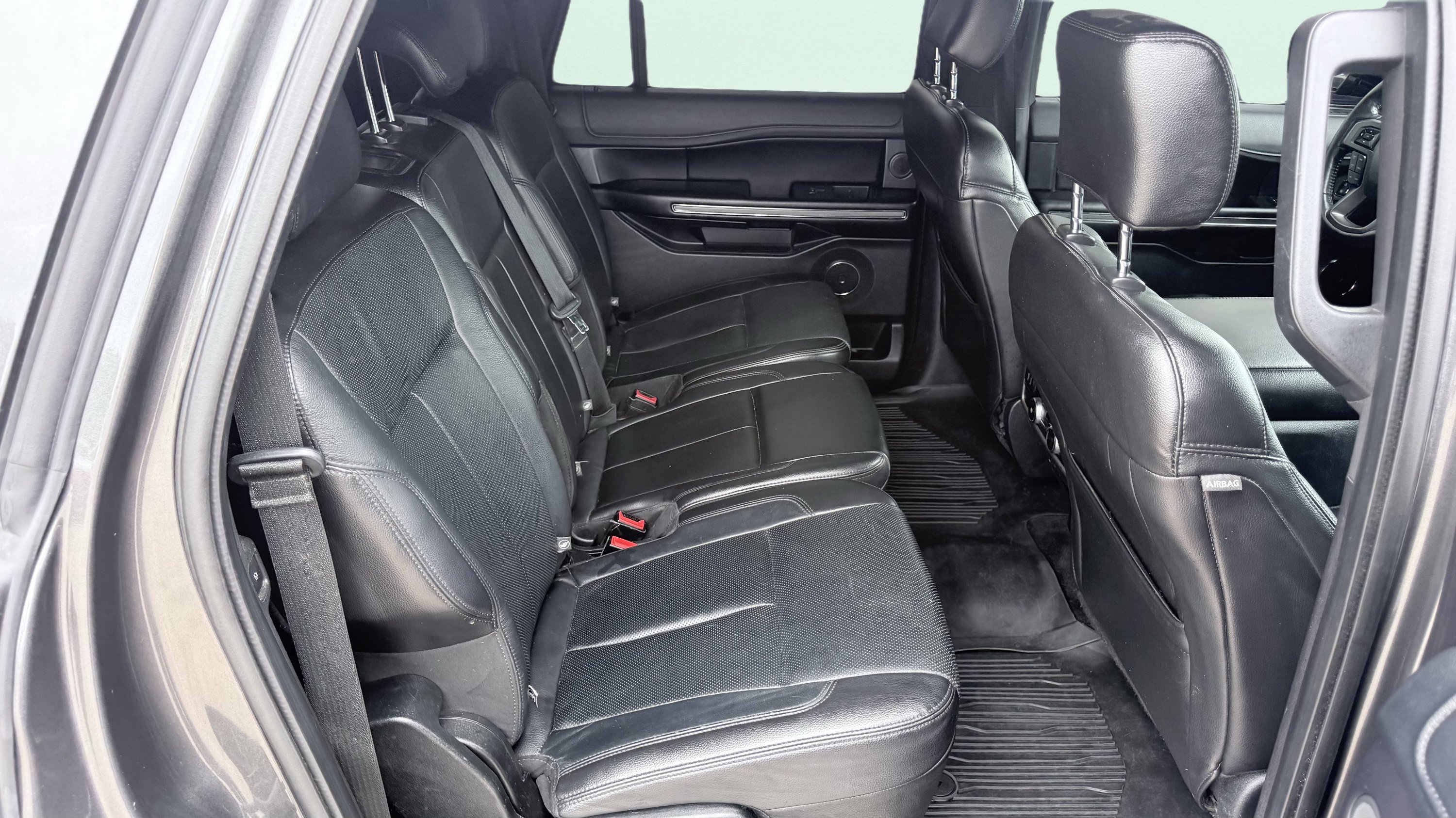 Used 2018 Ford Expedition Max XLT w/ Equipment Group 202A RWD image 43