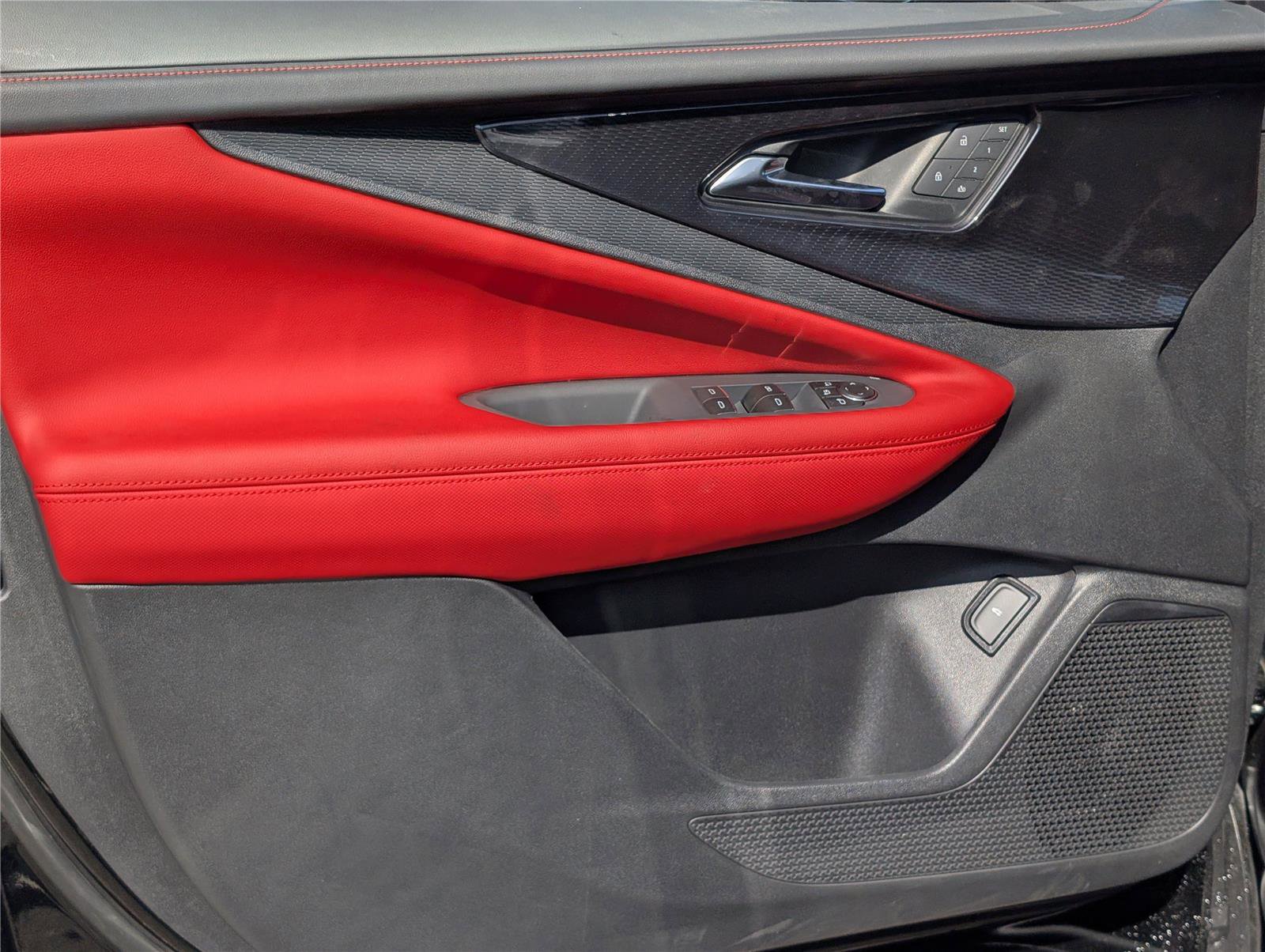 New 2025 Chevrolet Blazer EV RS FWD image 13