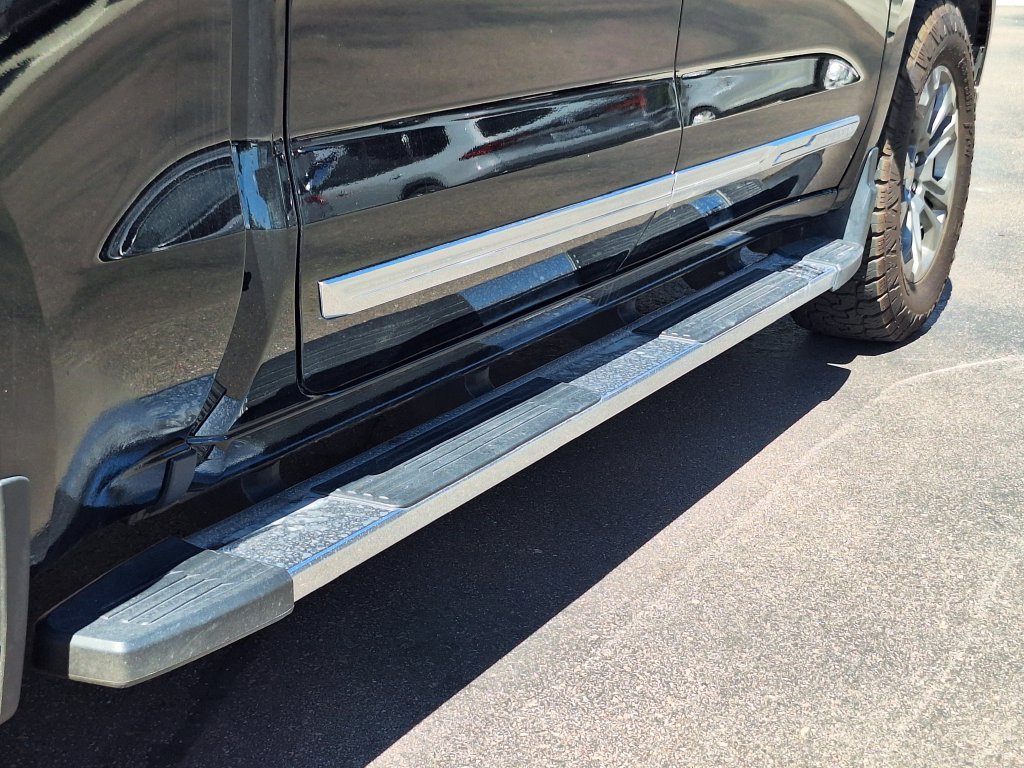 Used 2024 Chevrolet Silverado 1500 High Country w/ Technology Package AWD/4WD image 31