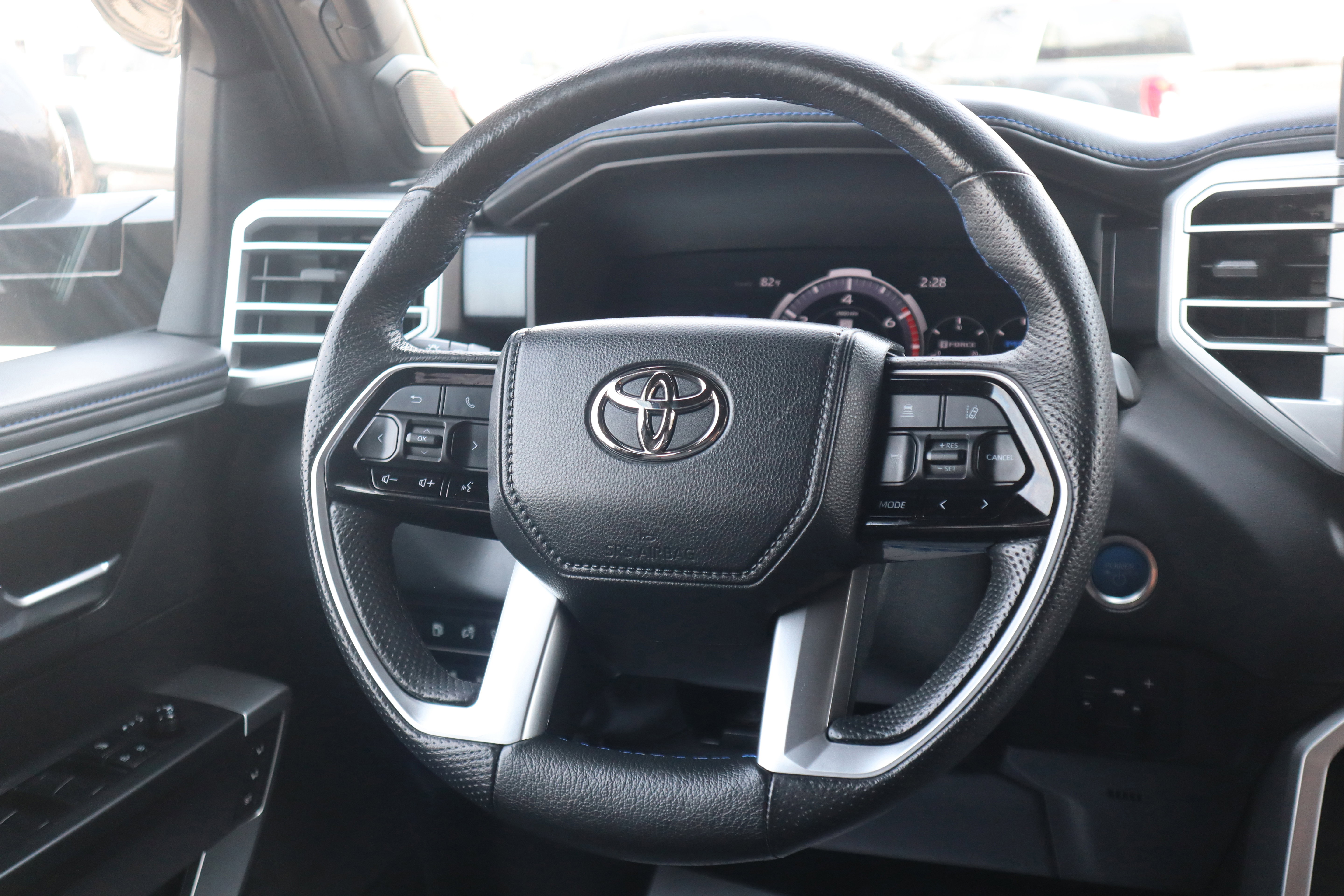 Used 2023 Toyota Tundra Platinum w/ Advanced Package image 16
