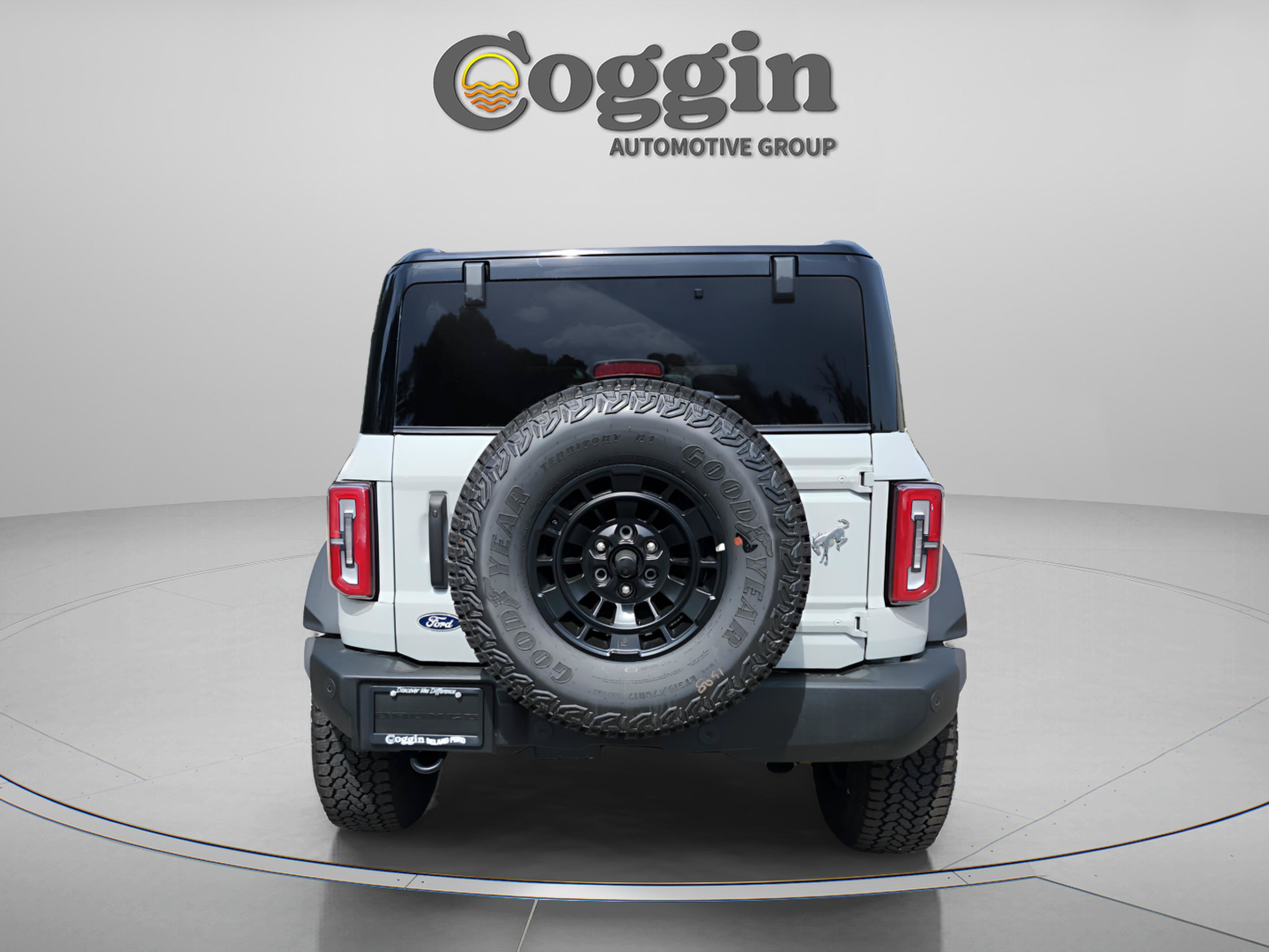 New 2026 Ford Bronco Outer Banks w/ Sasquatch Package AWD/4WD image 4