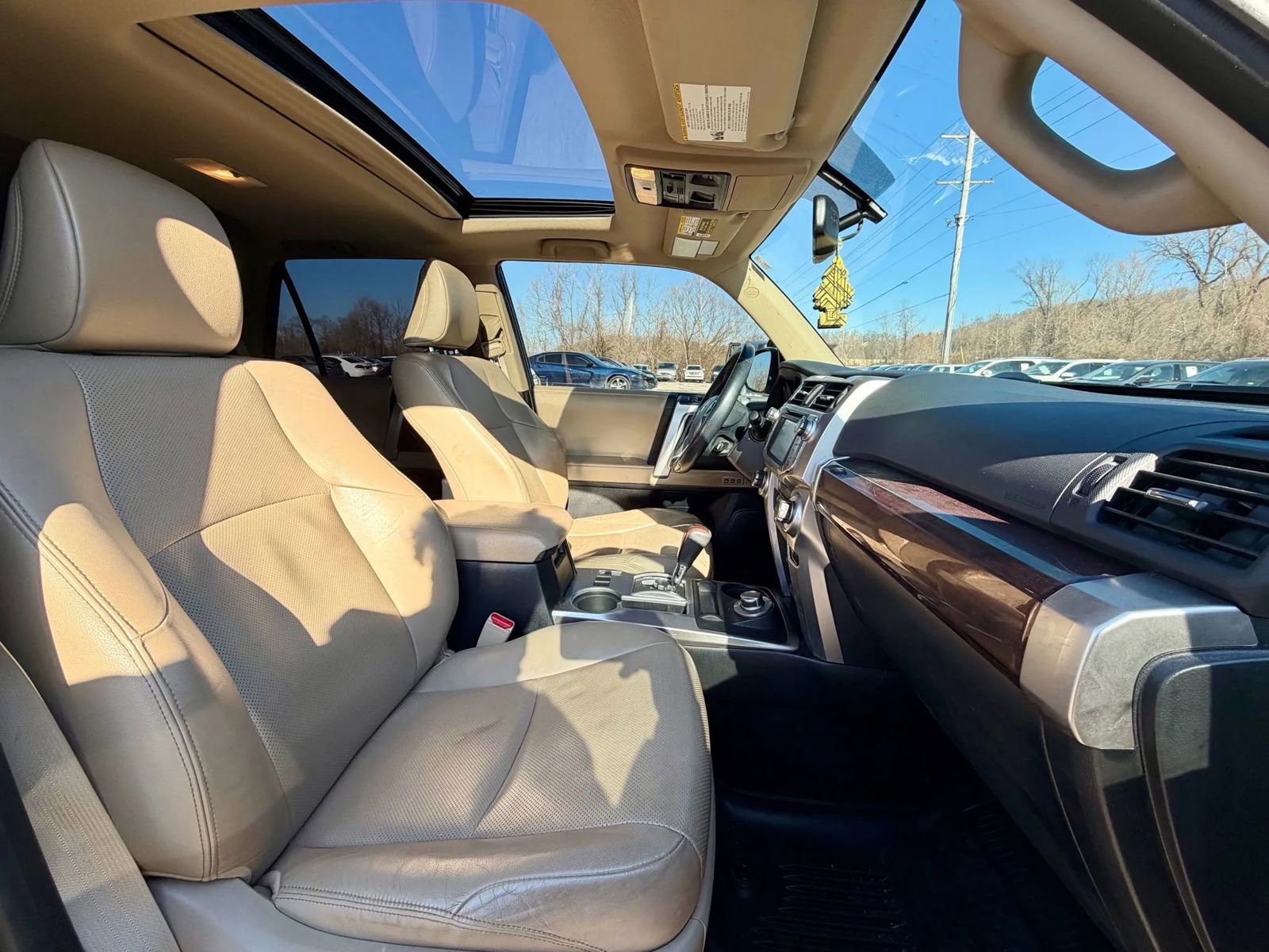 Used 2017 Toyota 4Runner Limited image 15