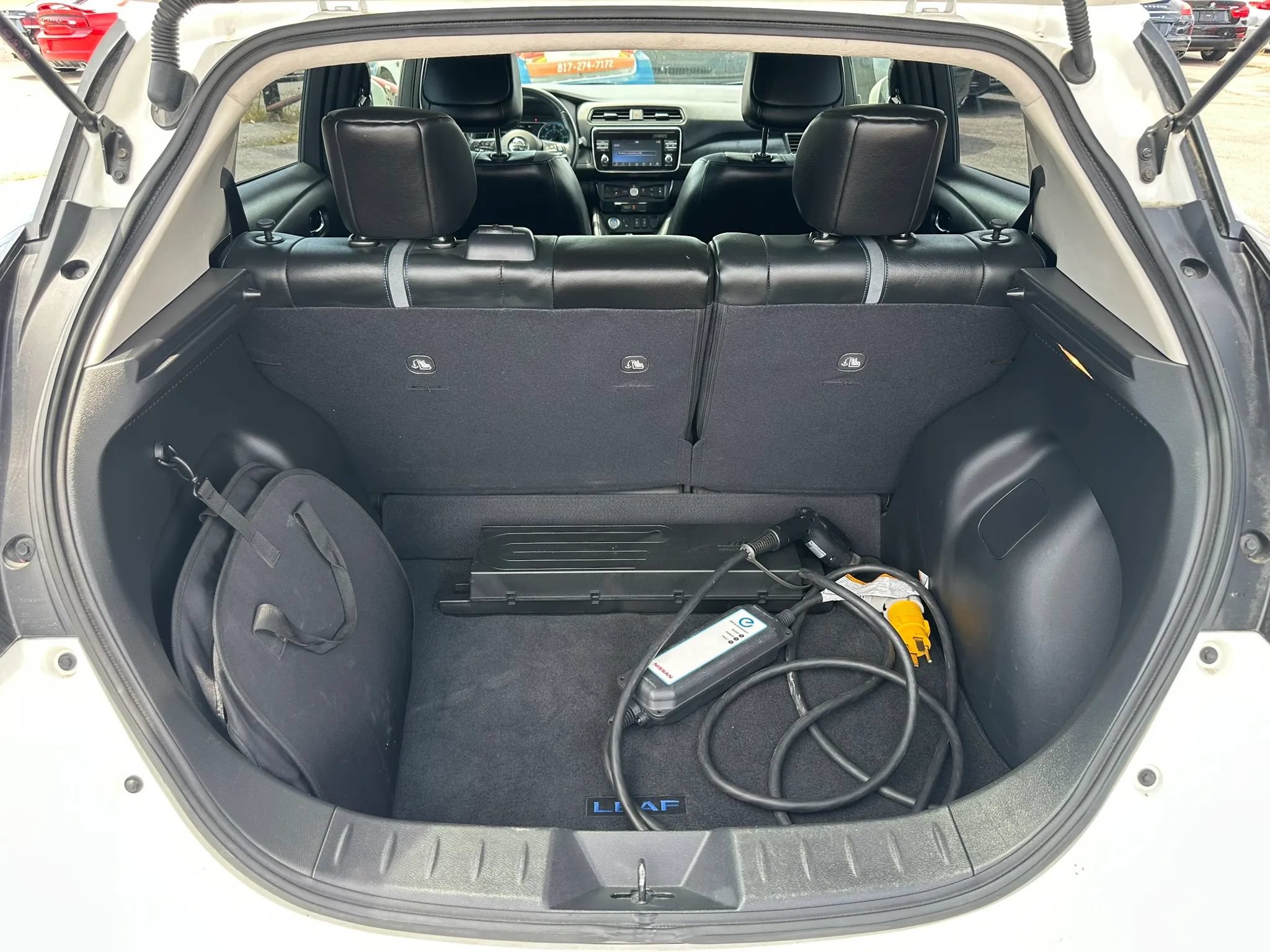 Used 2018 Nissan Leaf SL w/ SL Technology Package FWD image 18