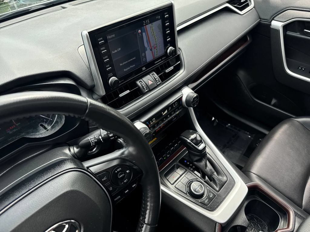 Used 2020 Toyota RAV4 Limited AWD/4WD image 23