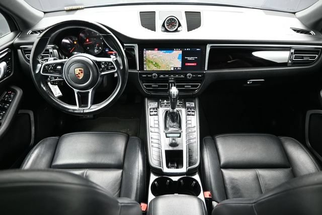 Used 2020 Porsche Macan AWD/4WD image 13