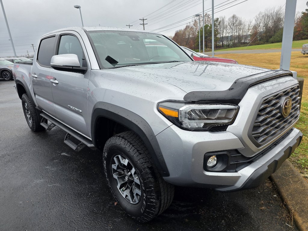 Used 2020 Toyota Tacoma TRD Off-Road image 1