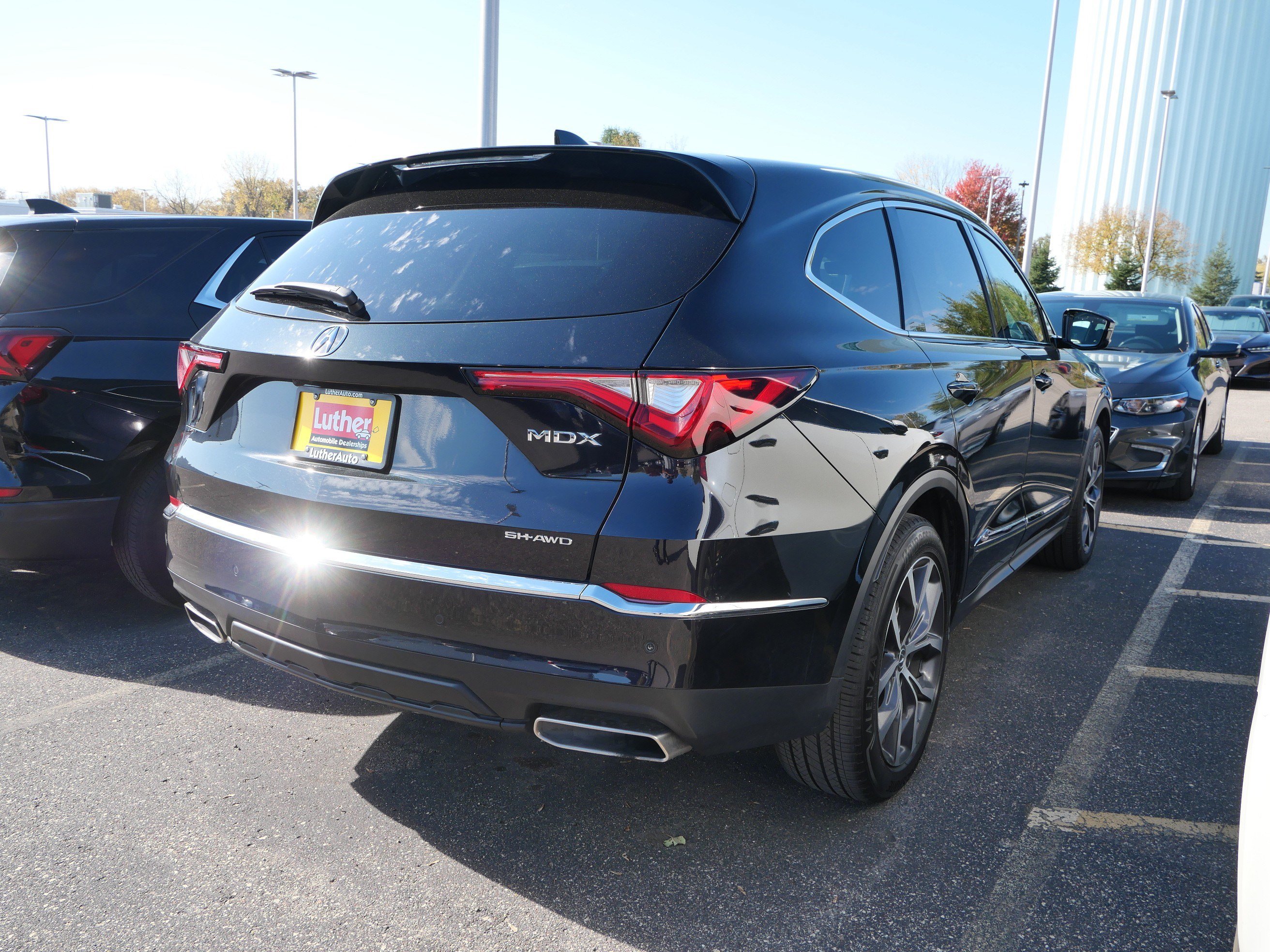Used 2024 Acura MDX w/ Technology Package AWD/4WD image 5