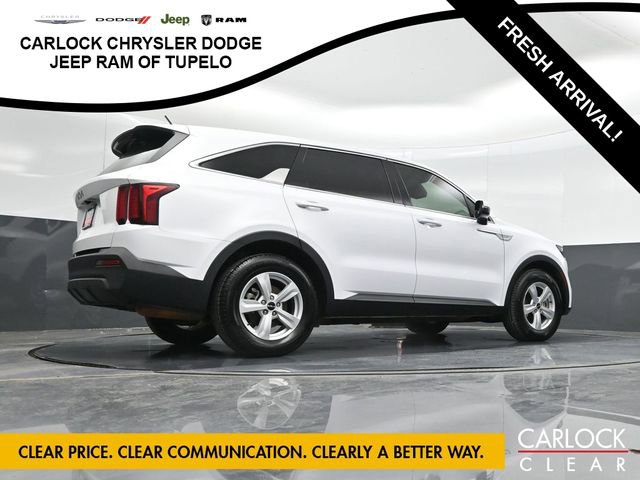 Used 2023 Kia Sorento LX FWD image 35