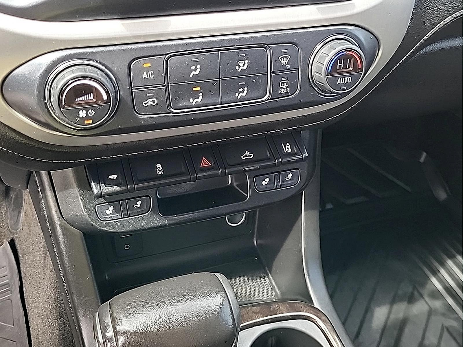 Used 2018 GMC Canyon SLT w/ Driver Alert Package AWD/4WD image 25