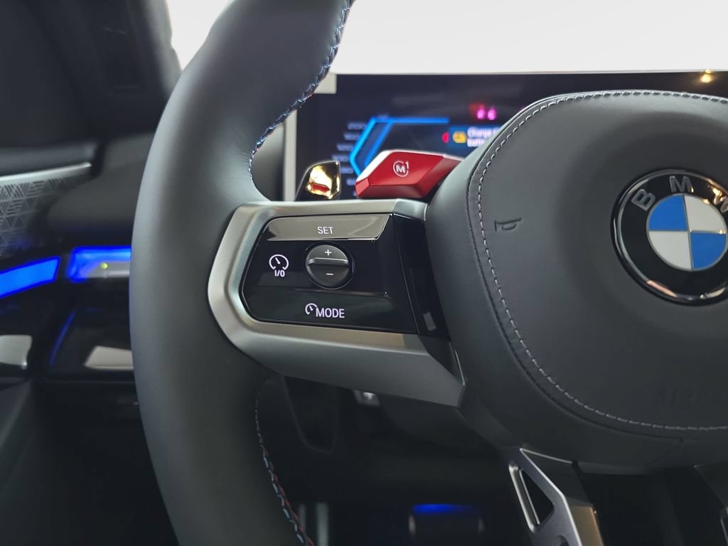 New 2027 BMW M5 Touring AWD/4WD image 17