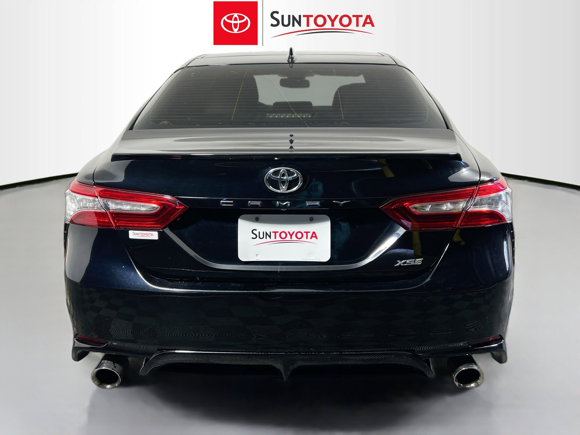 Used 2020 Toyota Camry XSE image 5