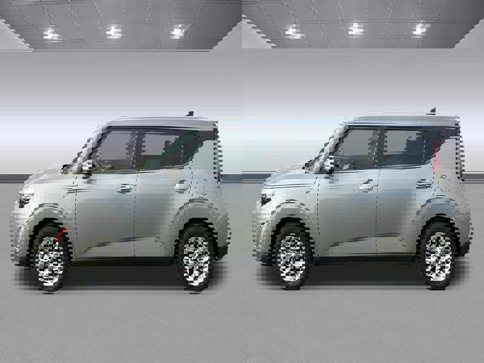 Used 2023 Kia Soul LX w/ LX Technology Package image 5