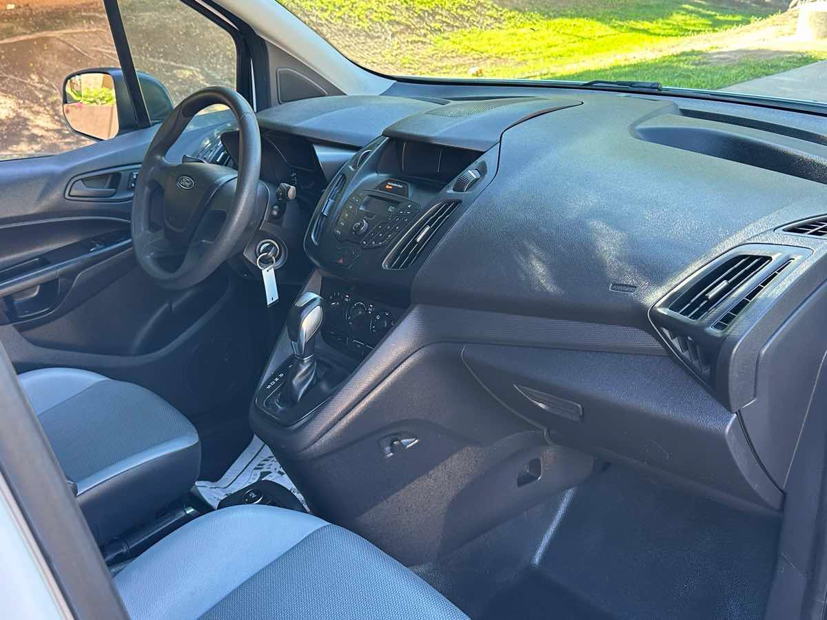 Used 2018 Ford Transit Connect XL FWD image 18