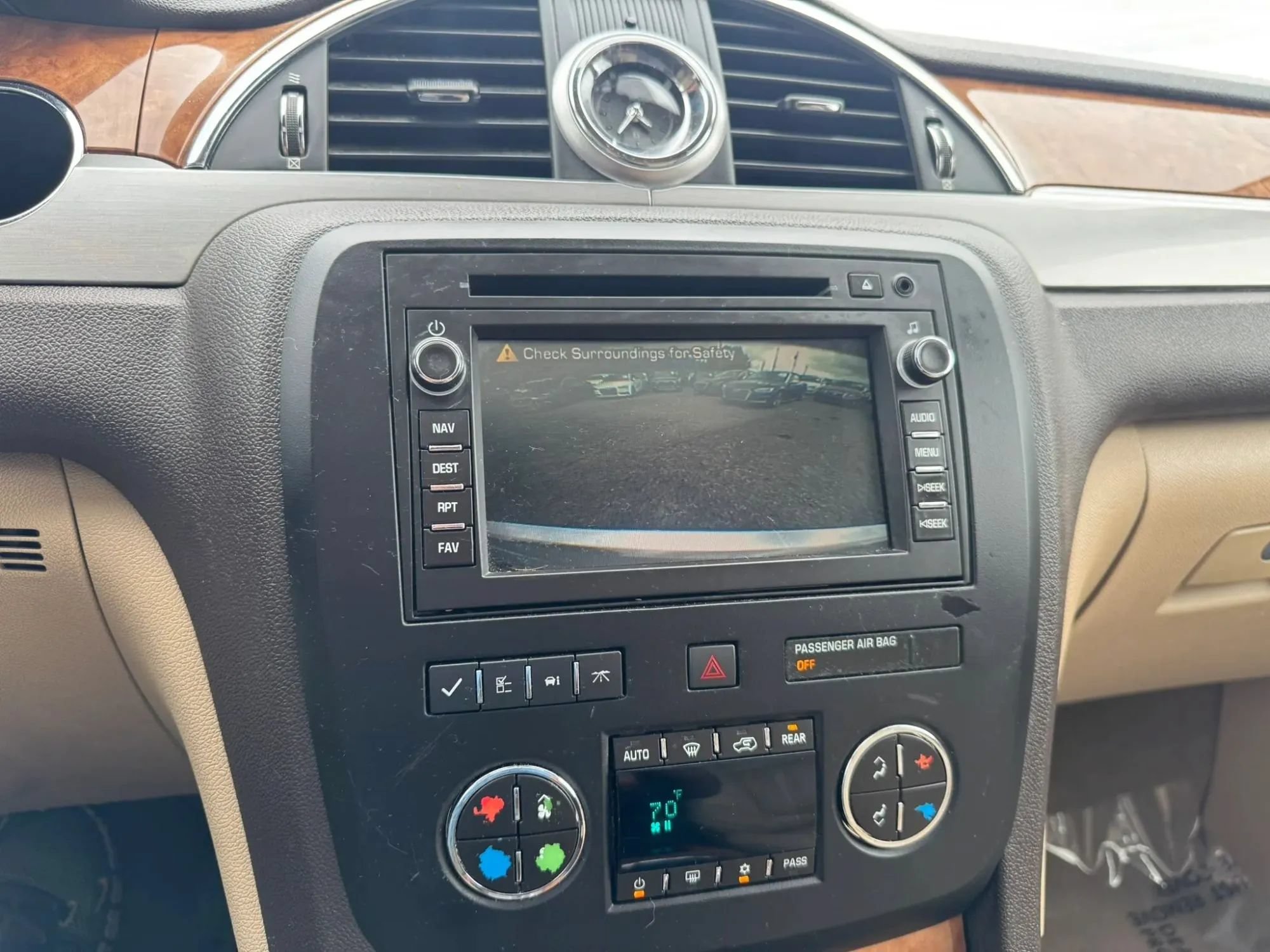 Used 2012 Buick Enclave Premium FWD image 18