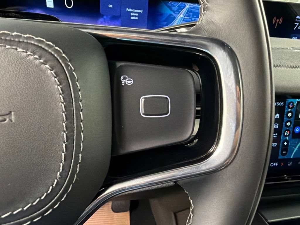 New 2026 Lincoln Navigator Reserve w/ Jet Appearance Package AWD/4WD image 18