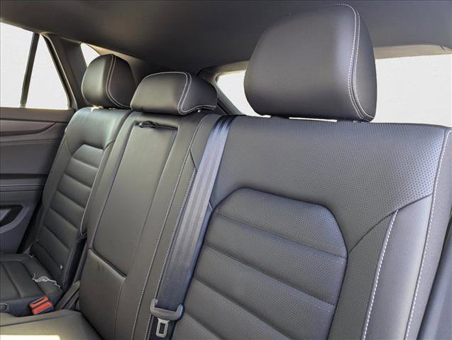 New 2026 Volkswagen Atlas Cross Sport SEL R-Line image 27