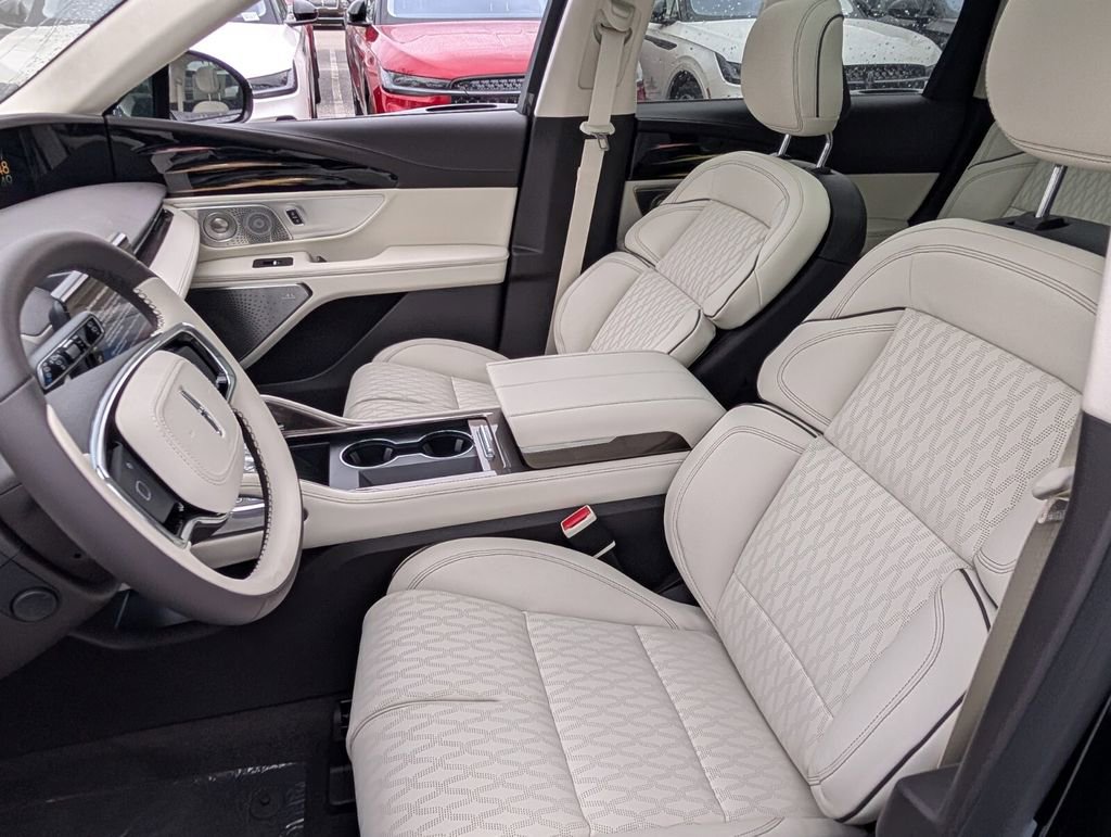 New 2026 Lincoln Nautilus Black Label AWD/4WD image 11