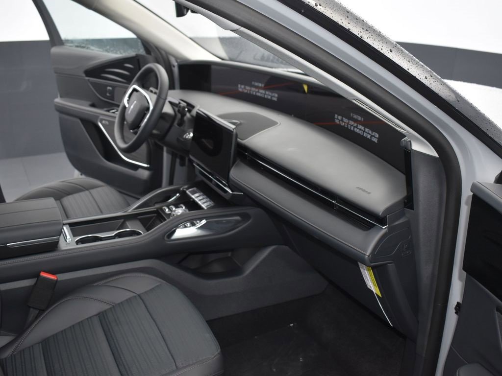 New 2026 Lincoln Nautilus Reserve w/ Jet Appearance Package image 13