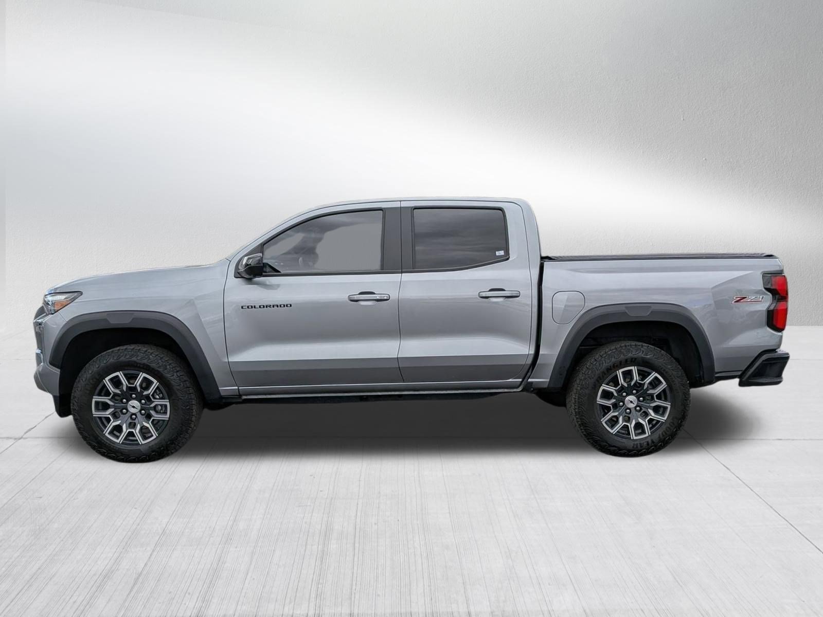 Certified 2024 Chevrolet Colorado Z71 w/ Z71 Convenience Package 2 image 2