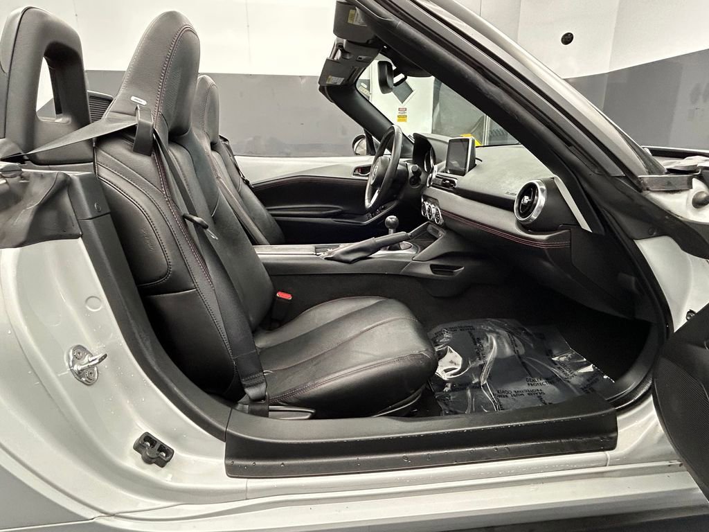 Used 2016 MAZDA MX-5 Miata Grand Touring image 40