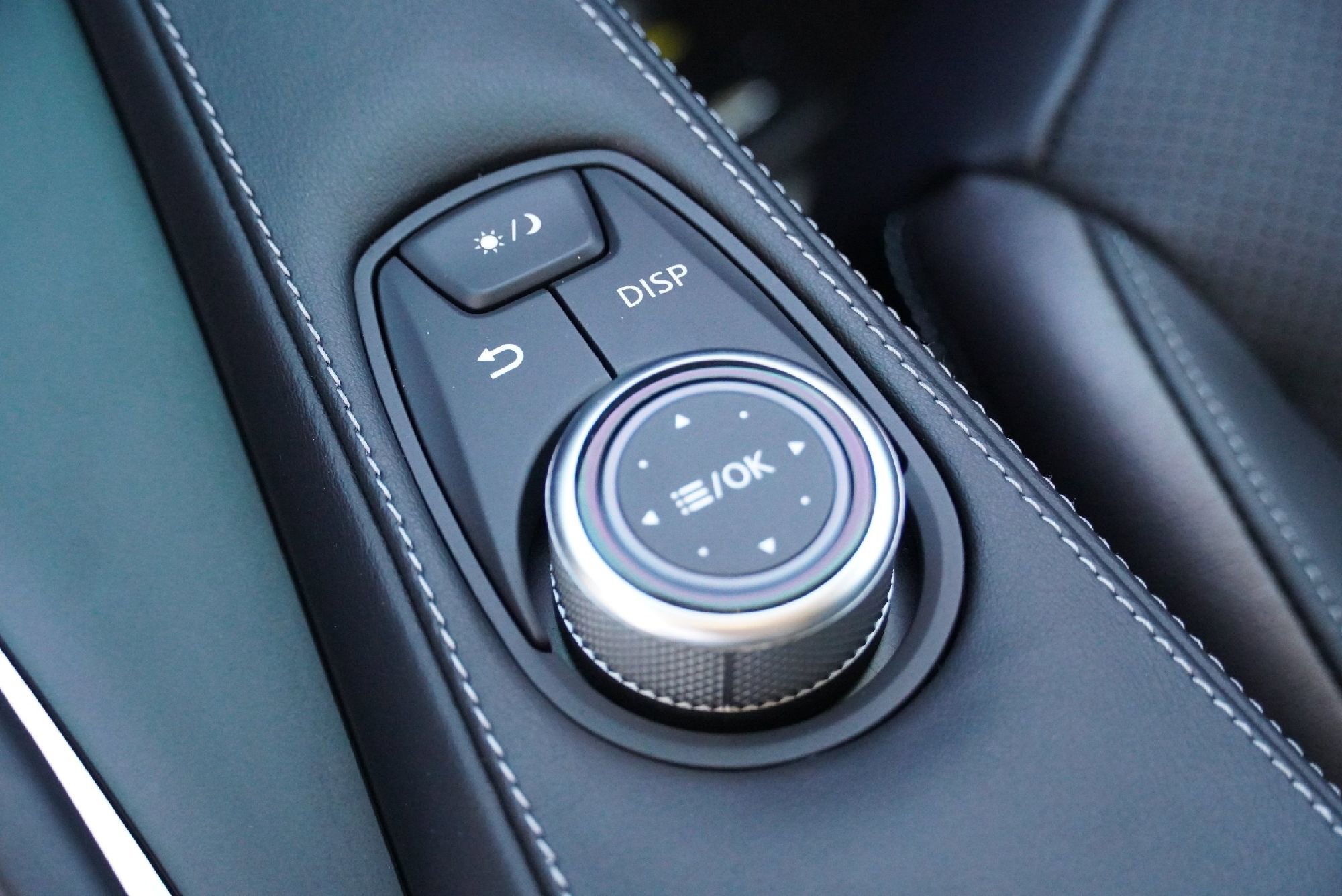 Certified 2024 INFINITI QX50 Luxe w/ Accent Package image 14