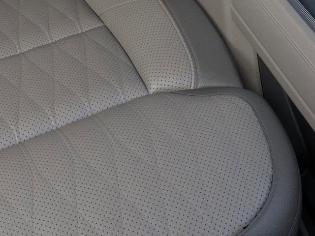 New 2026 Ford F250 Platinum w/ Platinum Plus Package image 16