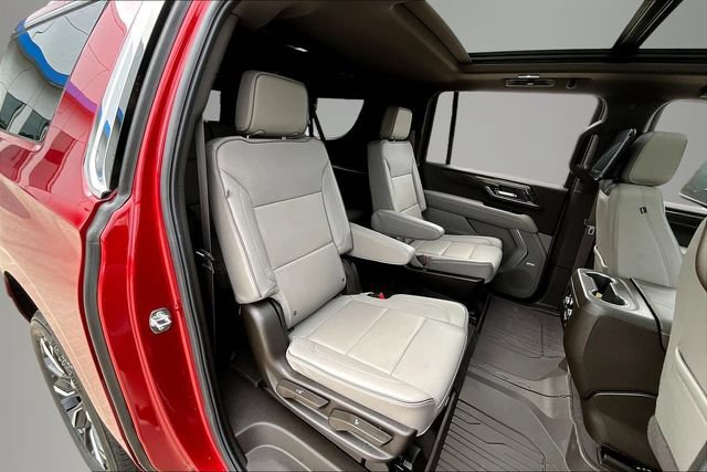 New 2026 GMC Yukon XL Elevation w/ Elevation Premium Package AWD/4WD image 10