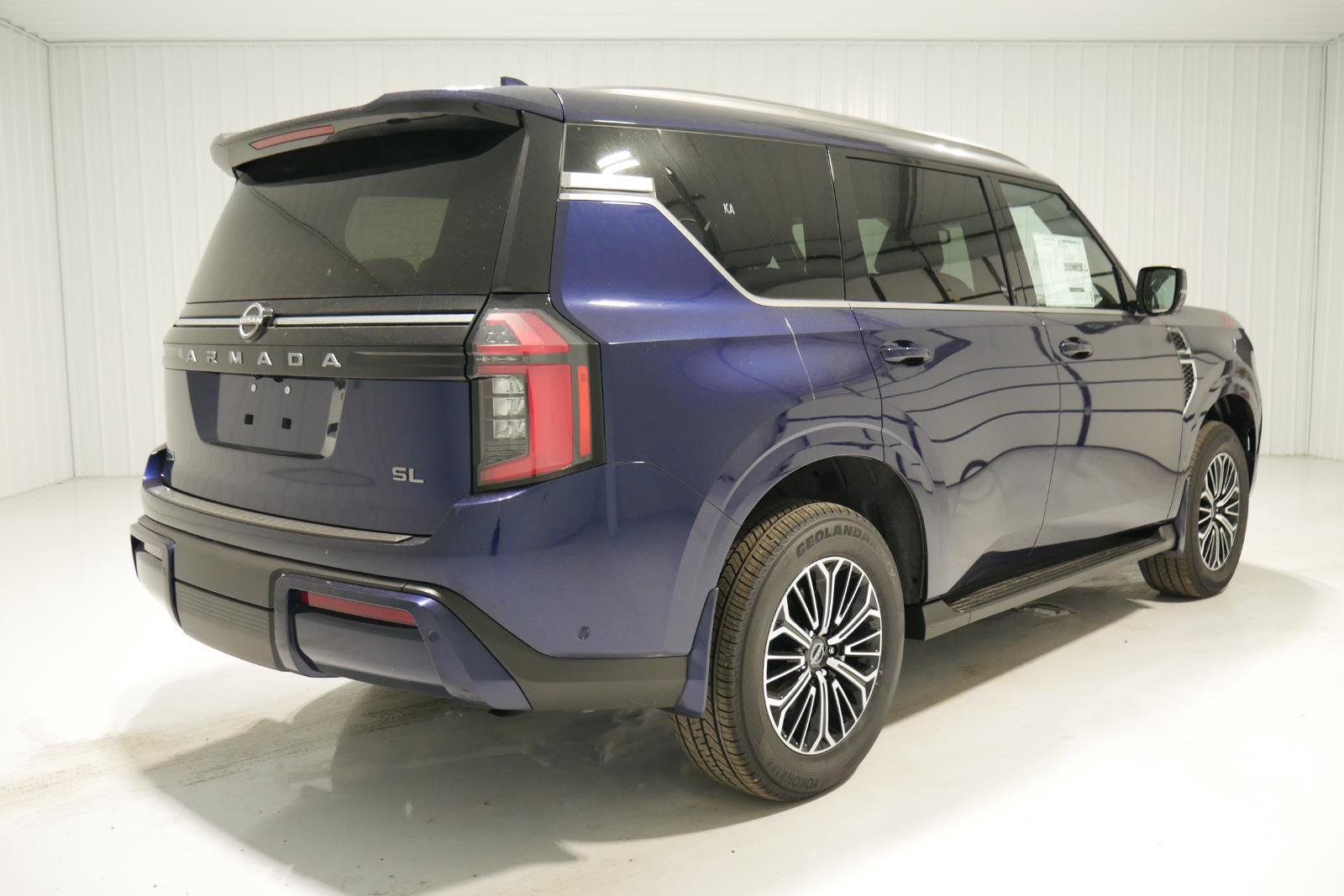 New 2025 Nissan Armada SL w/ Convenience Package image 5