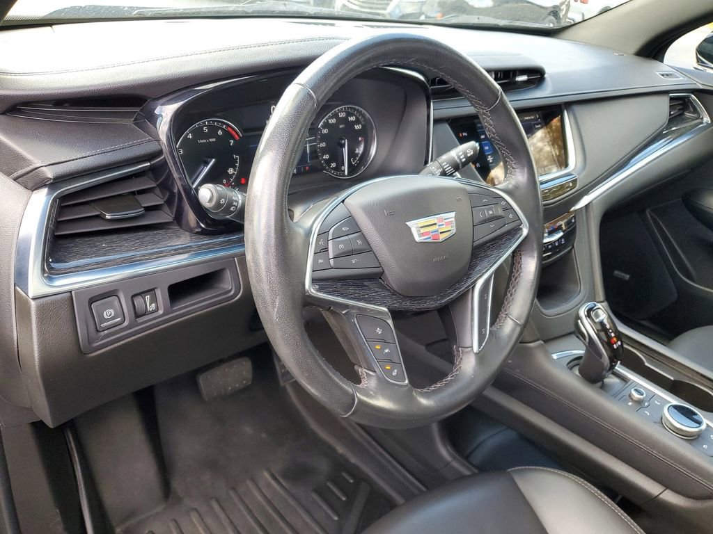 Certified 2022 Cadillac XT5 Premium Luxury image 9