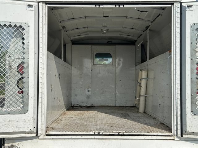 Used 2016 GMC Savana 3500 RWD image 15