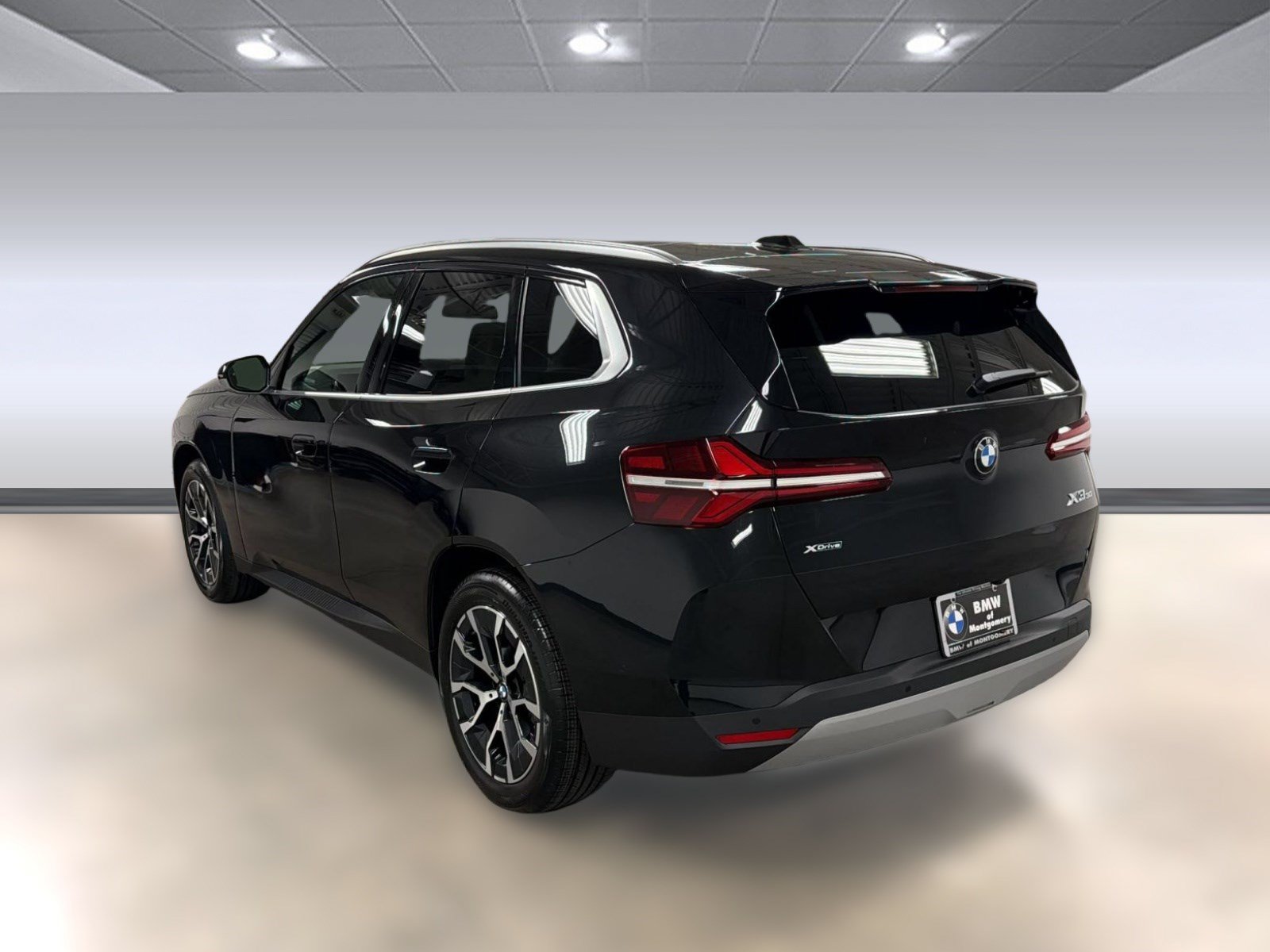 New 2026 BMW X3 xDrive30i w/ Convenience Package AWD/4WD image 2