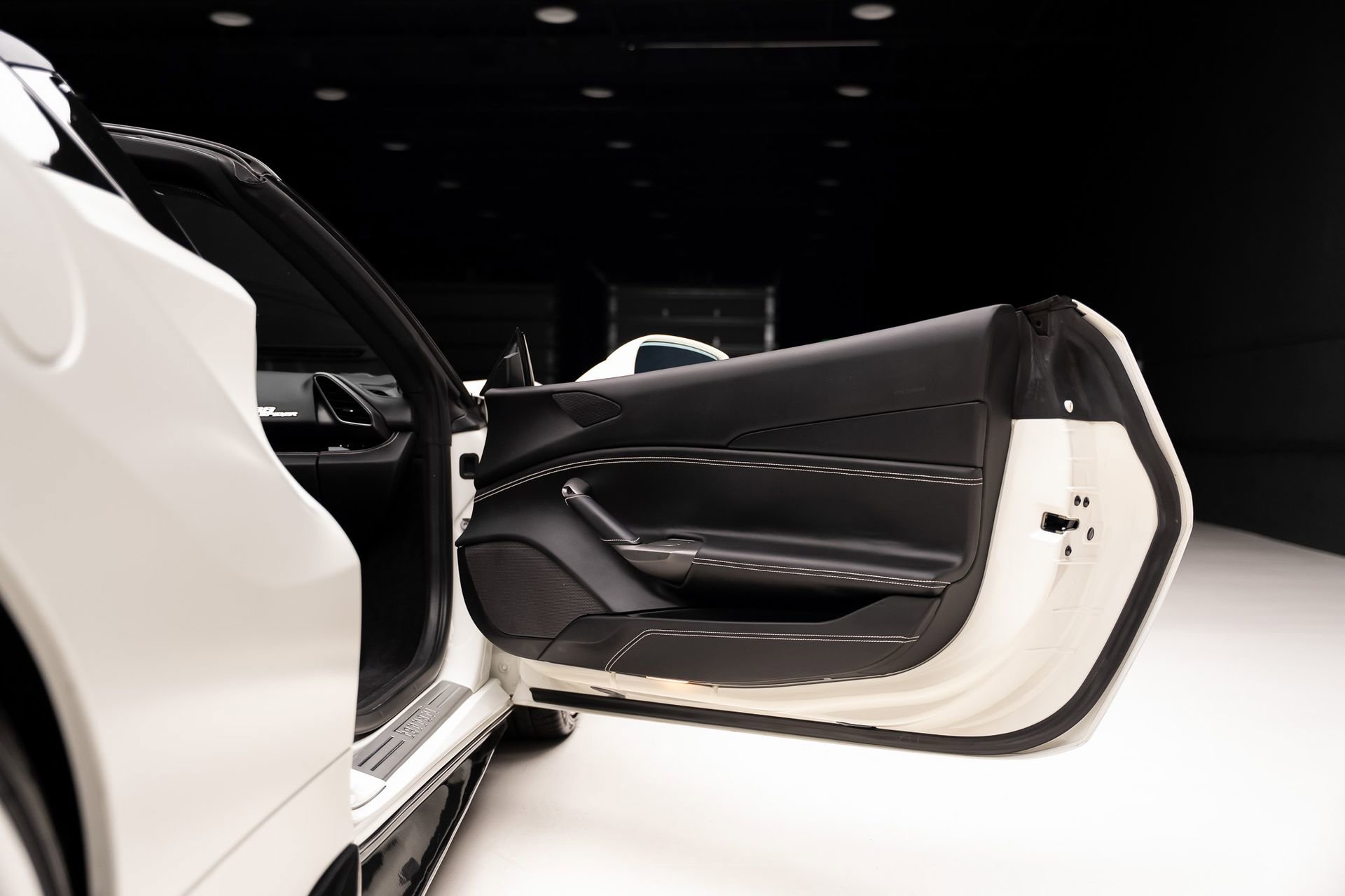 Used 2016 Ferrari 488 Spider RWD image 64