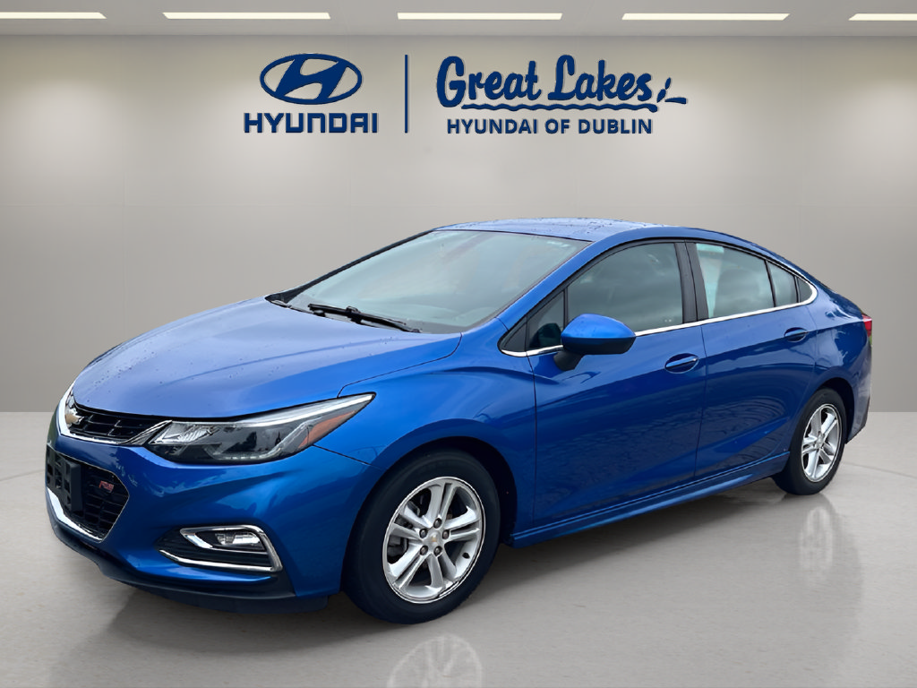 Used 2018 Chevrolet Cruze LT w/ Convenience Package FWD image 1