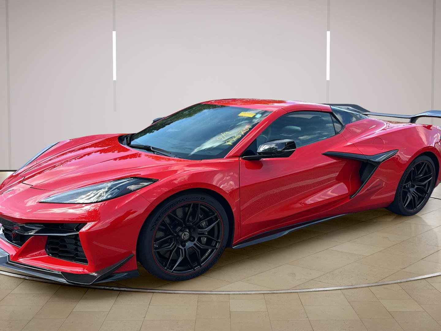 Used 2023 Chevrolet Corvette Z06 w/ Z07 Performance Package RWD image 1