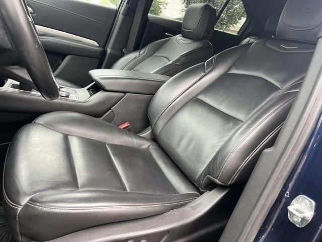 Used 2020 Cadillac XT4 Premium Luxury AWD/4WD image 34