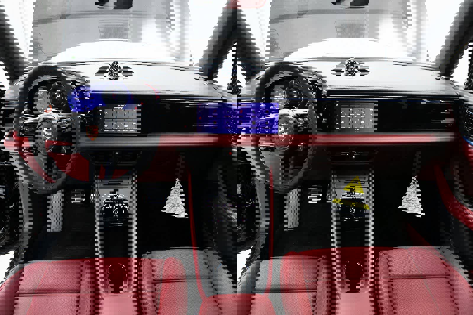 New 2026 Porsche Macan GTS Electric image 13