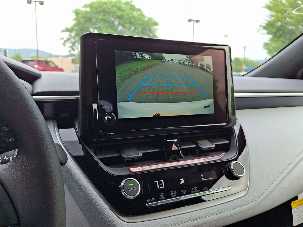 Used 2025 Toyota Corolla SE image 11