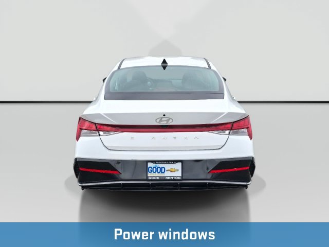 Used 2025 Hyundai Elantra SEL FWD image 4