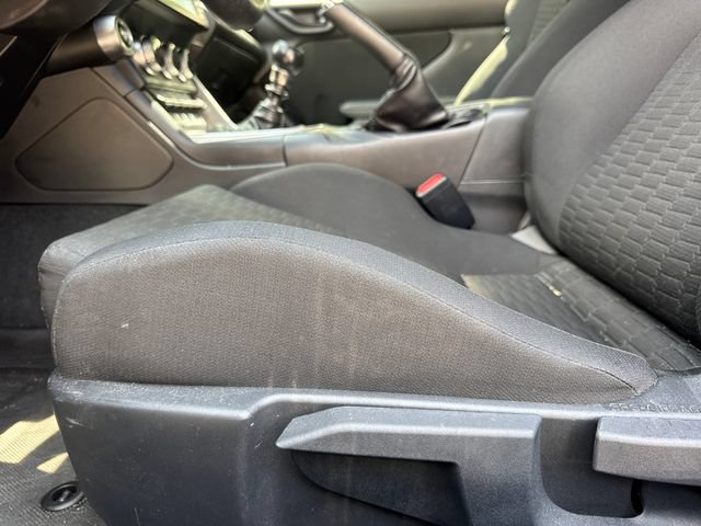 Used 2023 Toyota GR86 RWD image 14