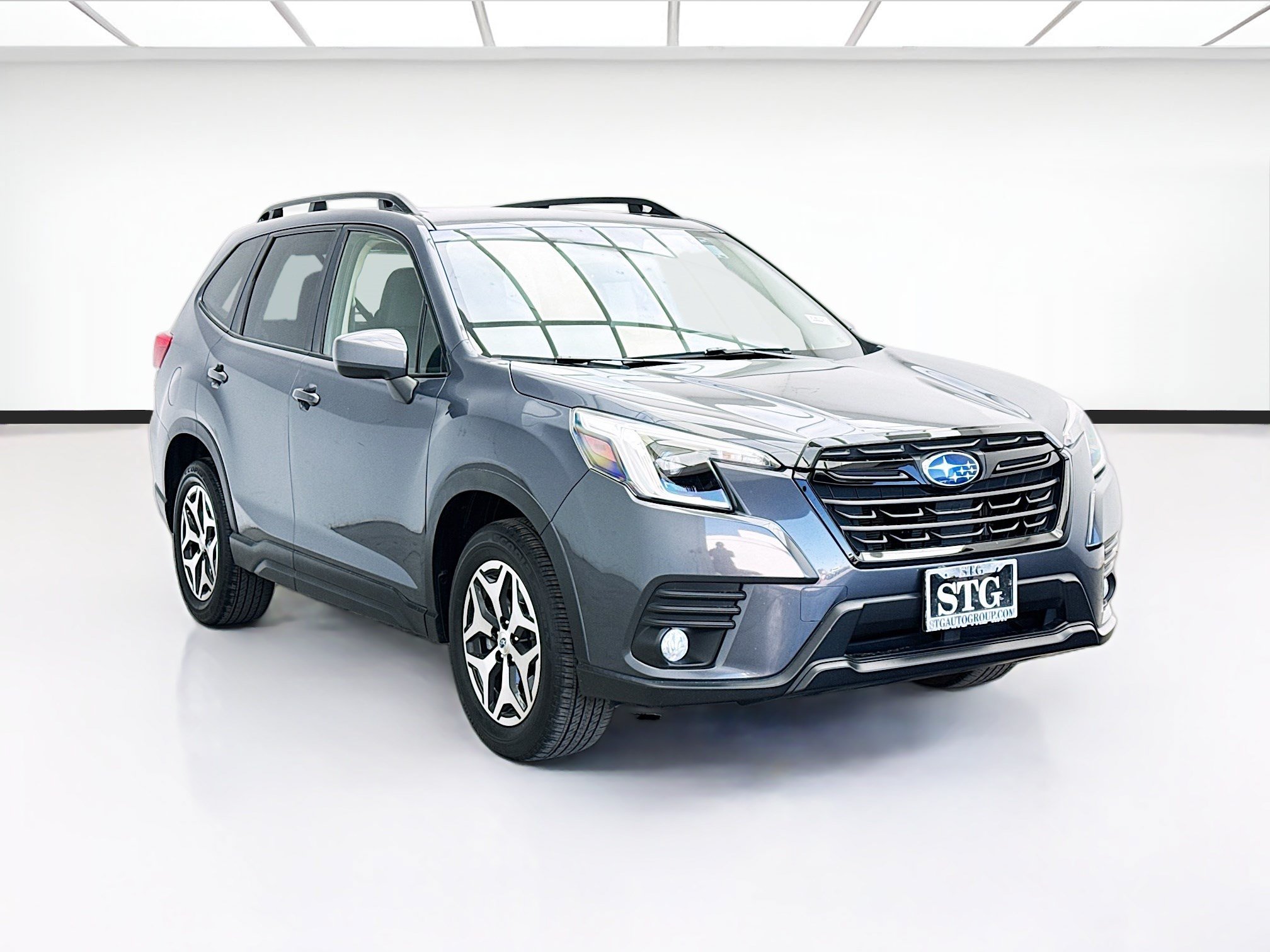 Used 2023 Subaru Forester Premium AWD/4WD image 3