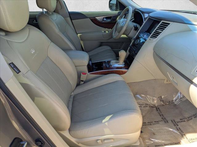 Used 2011 INFINITI FX35 2WD w/ Premium Pkg image 21
