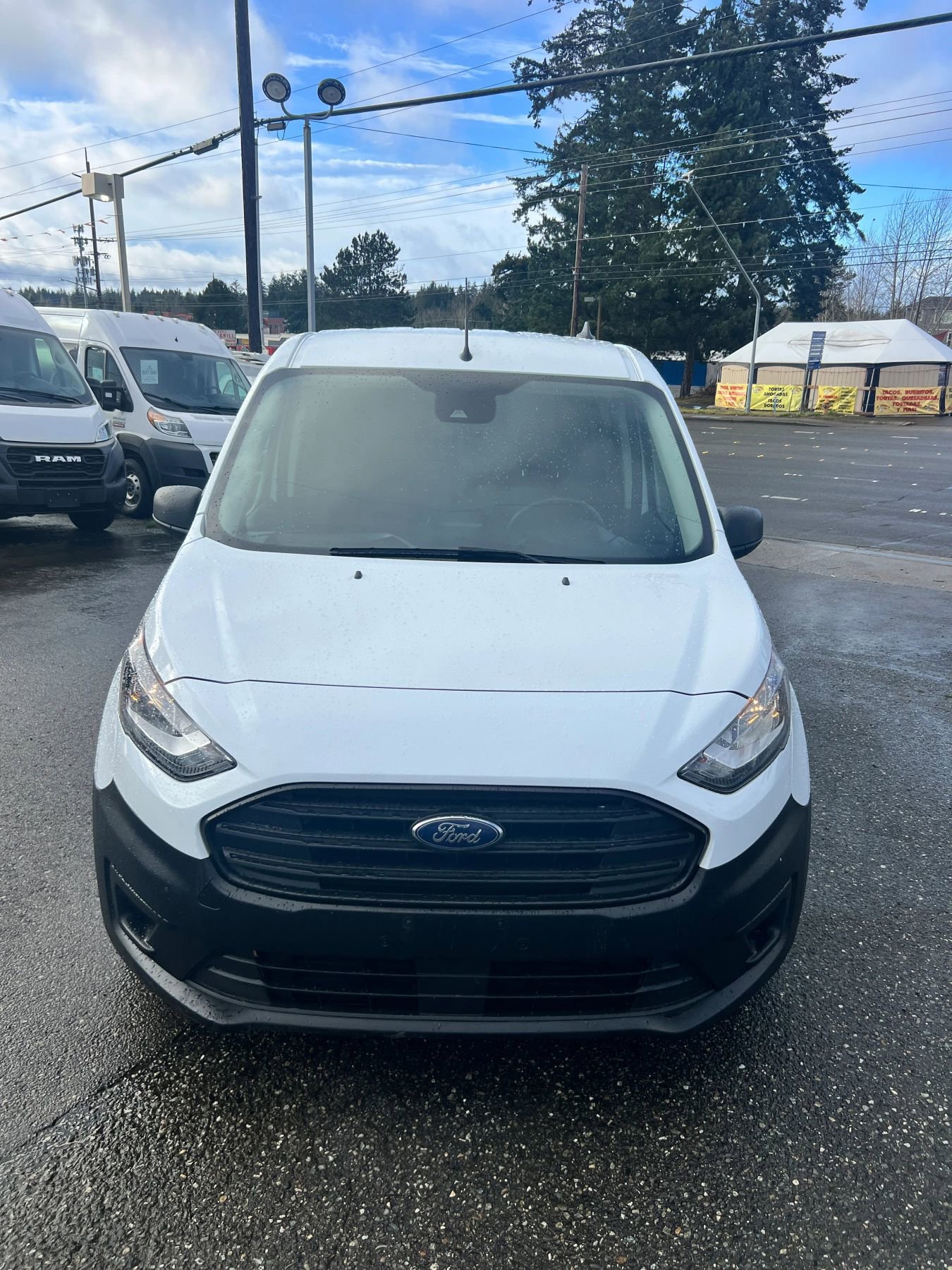 Used 2021 Ford Transit Connect XL image 2