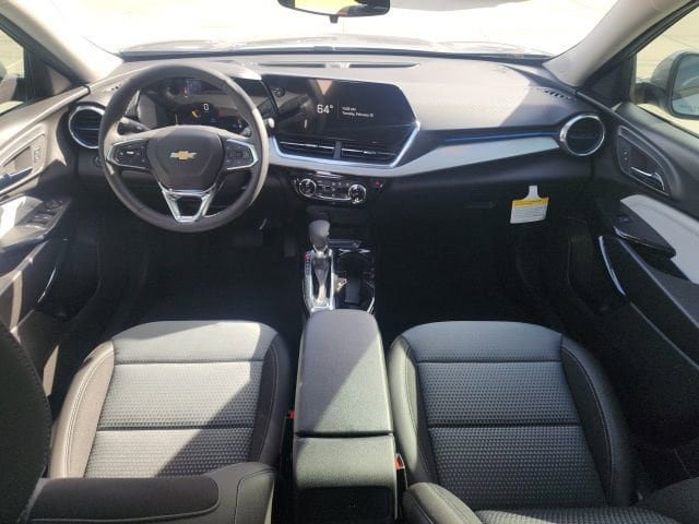 New 2026 Chevrolet Trax LT w/ Driver Confidence Package FWD image 17