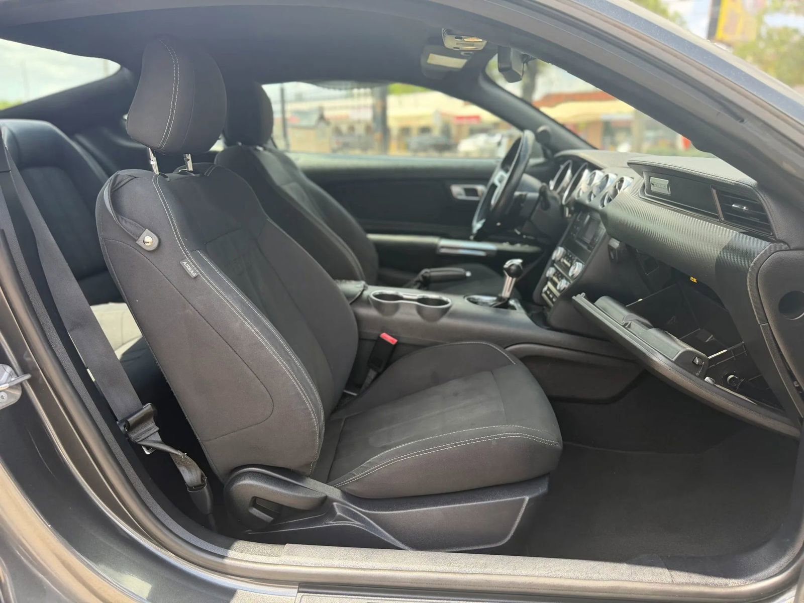 Used 2019 Ford Mustang Coupe image 11