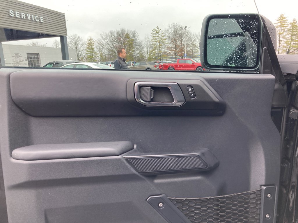Used 2025 Ford Bronco Outer Banks image 18