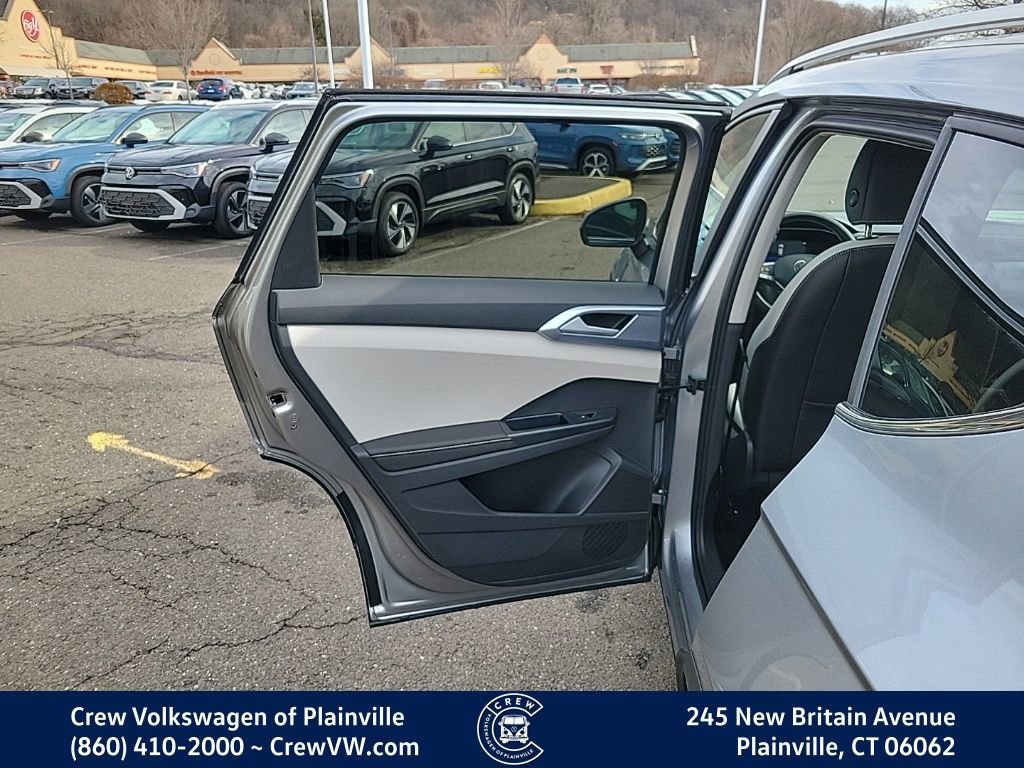 New 2026 Volkswagen Taos SE image 46