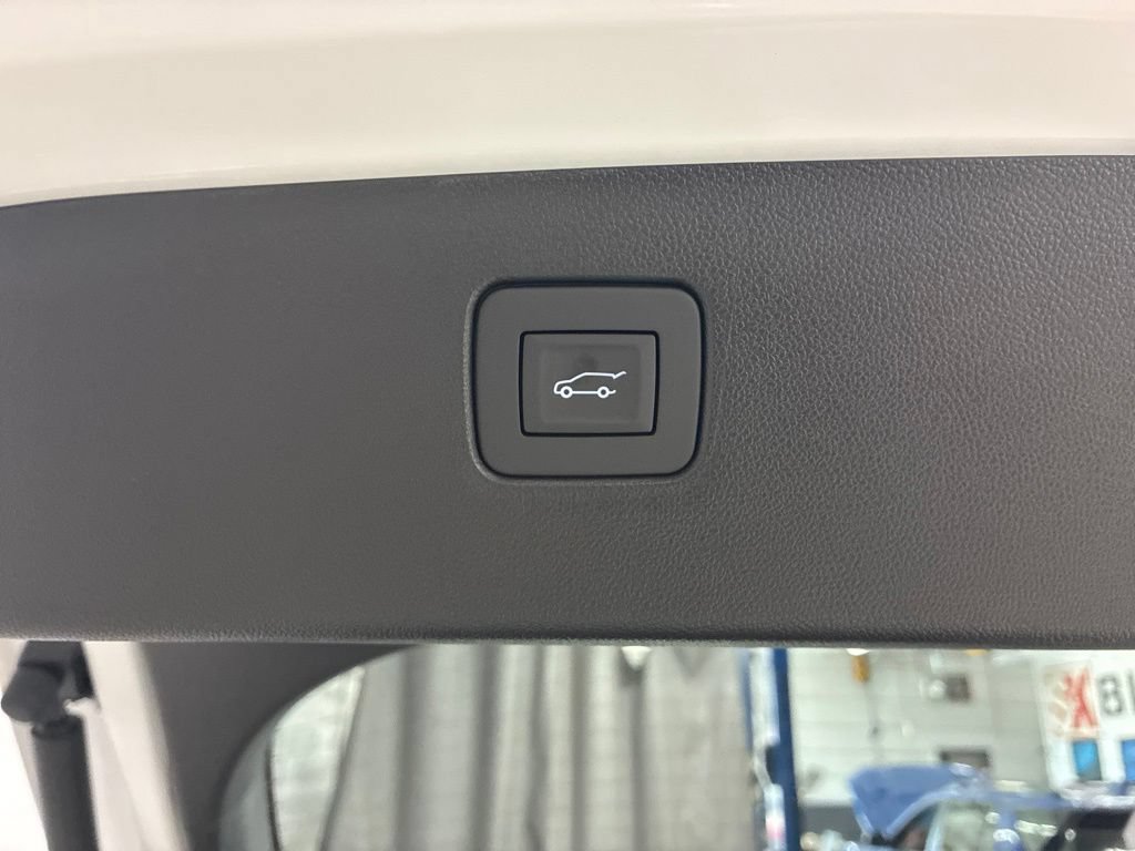New 2026 Buick Envista Sport Touring w/ Convenience I Package FWD image 14